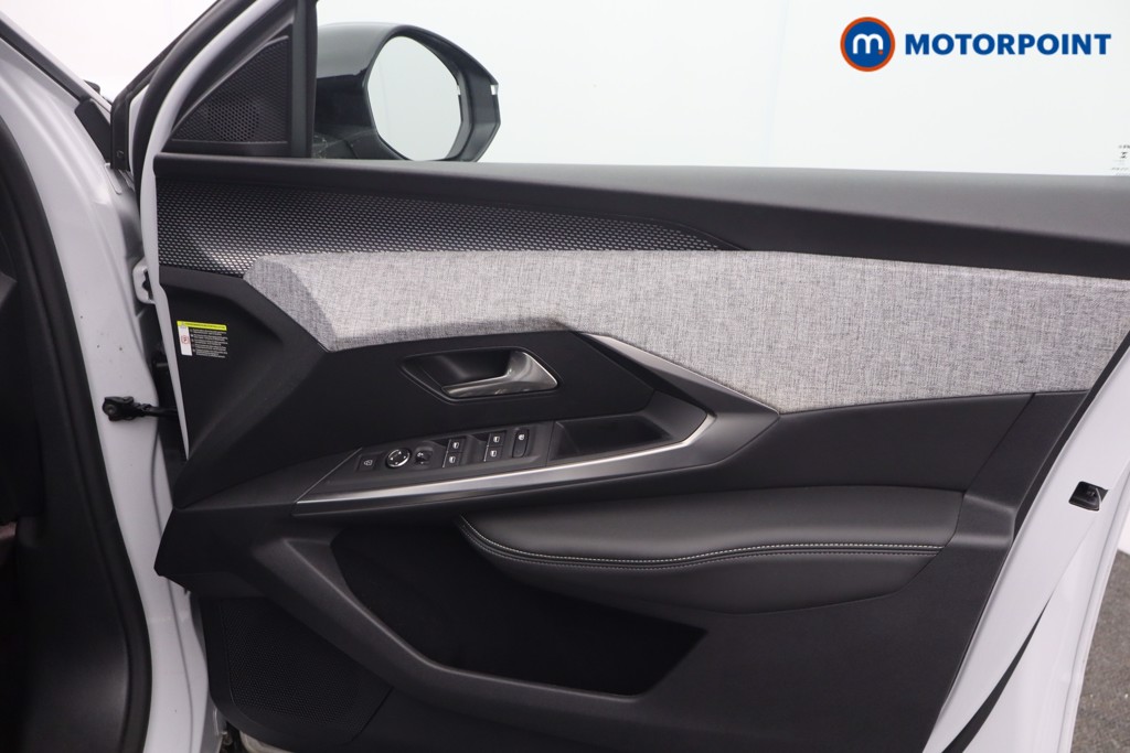 Peugeot 3008 GT Automatic Electric SUV - Stock Number (1645837) - 11th supplementary image