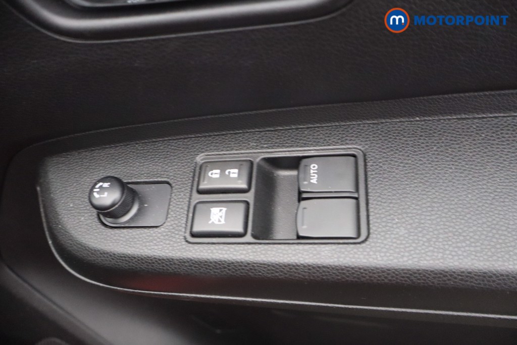 Suzuki Ignis Sz-T Manual Petrol SUV - Stock Number (1646282) - 9th supplementary image
