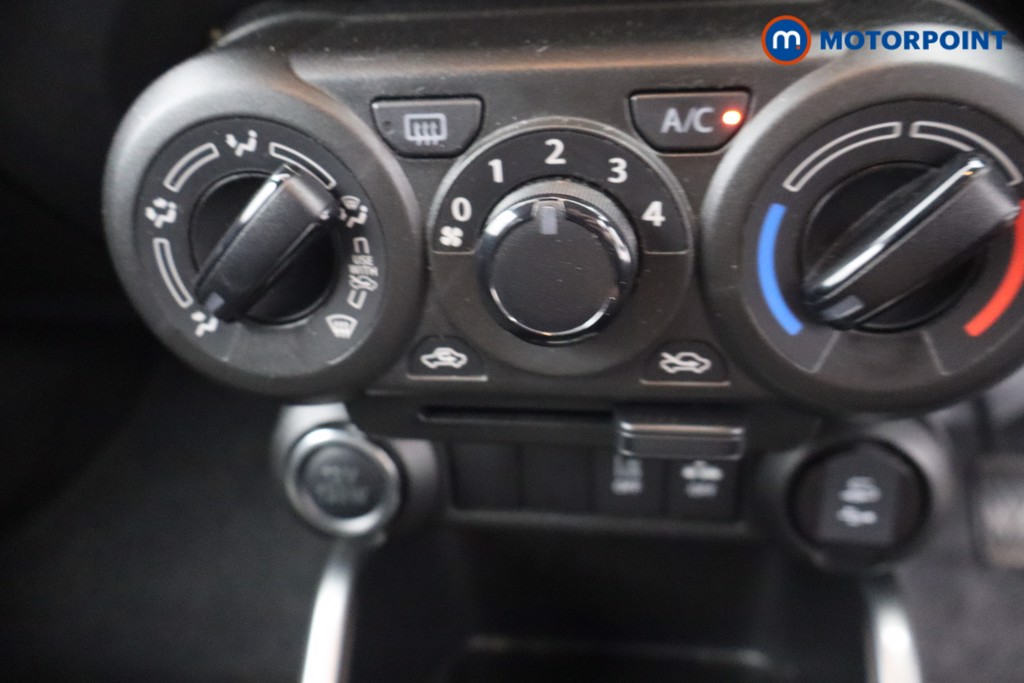 Suzuki Ignis Sz-T Manual Petrol SUV - Stock Number (1646282) - 14th supplementary image