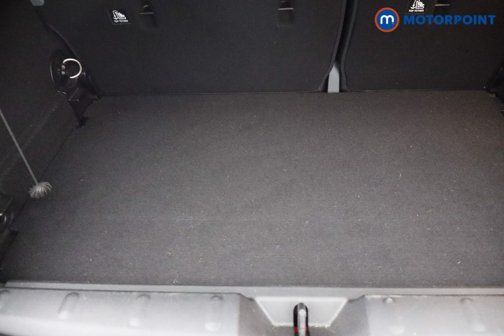 Mini Hatchback Cooper Classic Automatic Petrol Hatchback - Stock Number (1648400) - 4th supplementary image