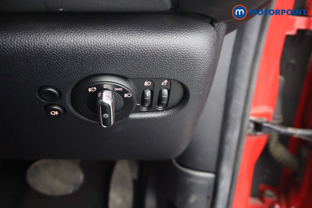 Mini Hatchback Cooper Classic Automatic Petrol Hatchback - Stock Number (1648400) - 11th supplementary image
