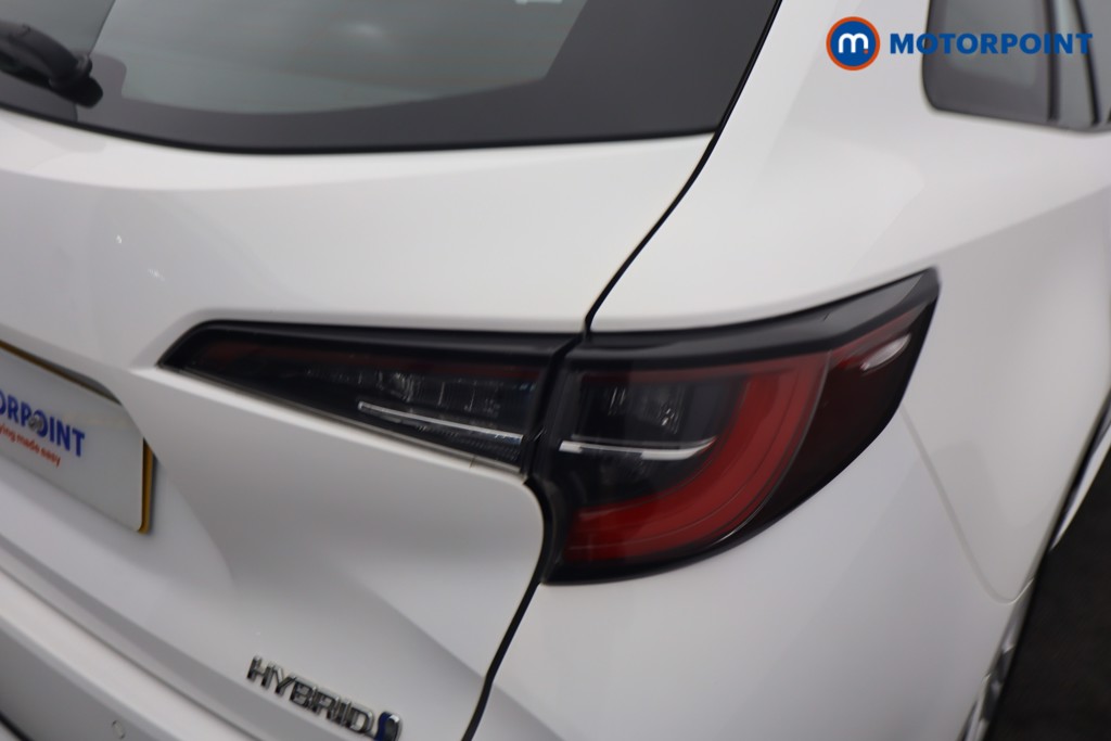 Toyota Corolla Icon Tech Automatic Petrol-Electric Hybrid Estate - Stock Number (1652207) - 3rd supplementary image