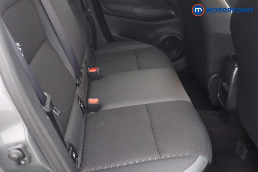 Nissan Juke N-Connecta Automatic Petrol SUV - Stock Number (1652395) - 9th supplementary image