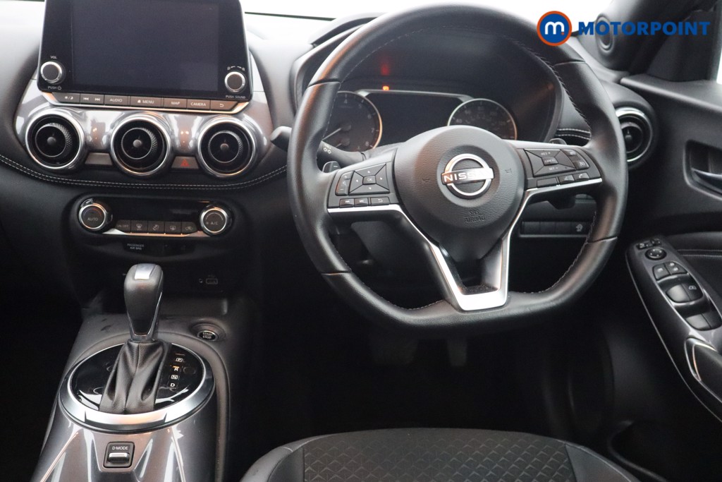 Nissan Juke N-Connecta Automatic Petrol SUV - Stock Number (1652395) - 10th supplementary image