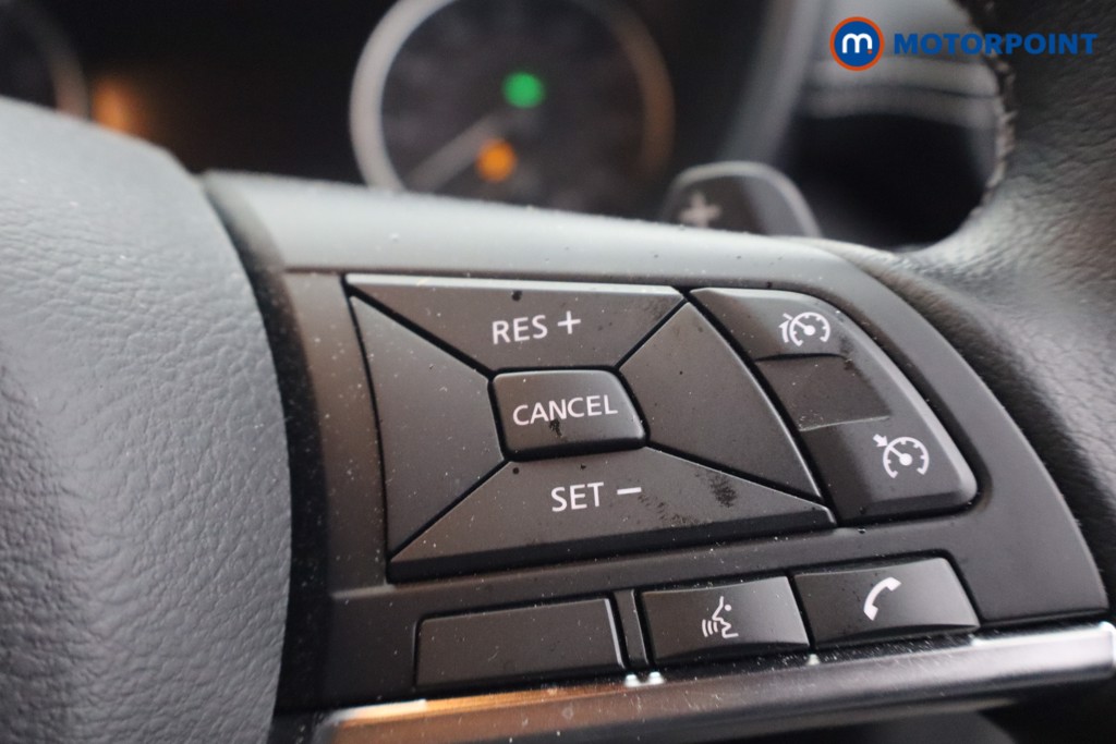 Nissan Juke N-Connecta Automatic Petrol SUV - Stock Number (1652395) - 15th supplementary image