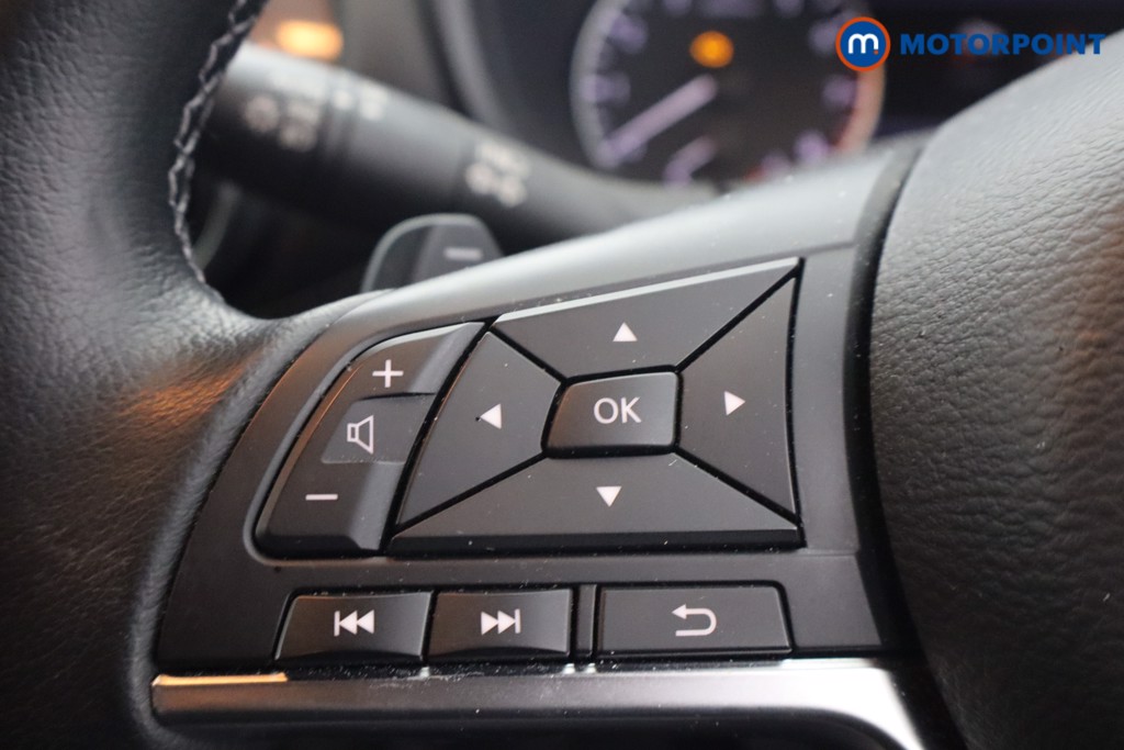 Nissan Juke N-Connecta Automatic Petrol SUV - Stock Number (1652395) - 16th supplementary image
