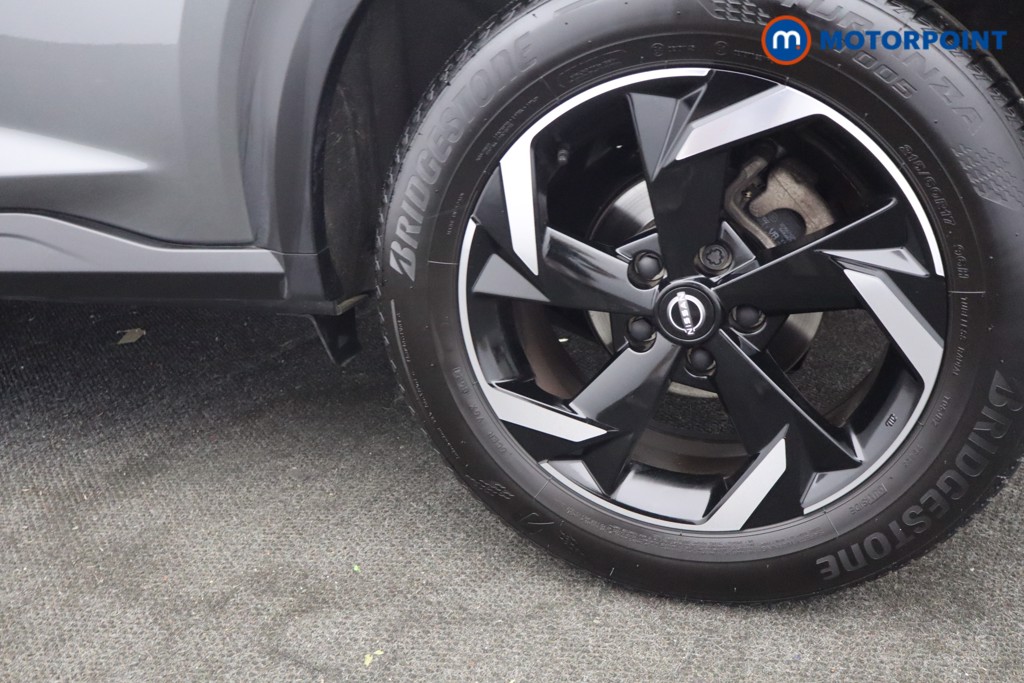 Nissan Juke N-Connecta Automatic Petrol SUV - Stock Number (1652395) - 29th supplementary image