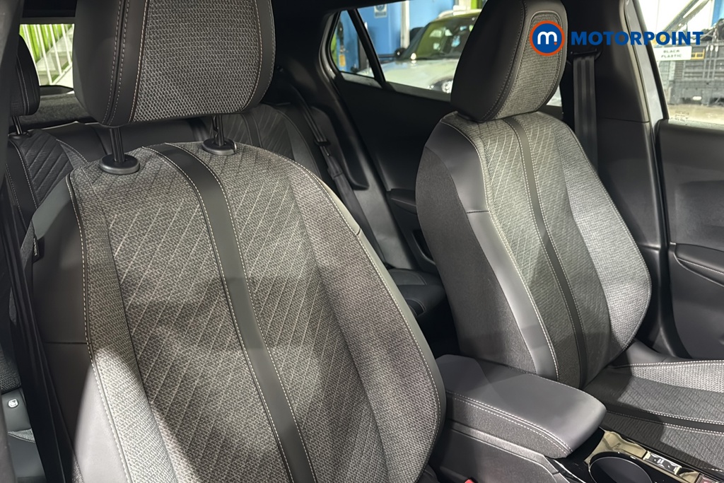 Peugeot 2008 Allure Manual Petrol SUV - Stock Number (1624948) - 22nd supplementary image