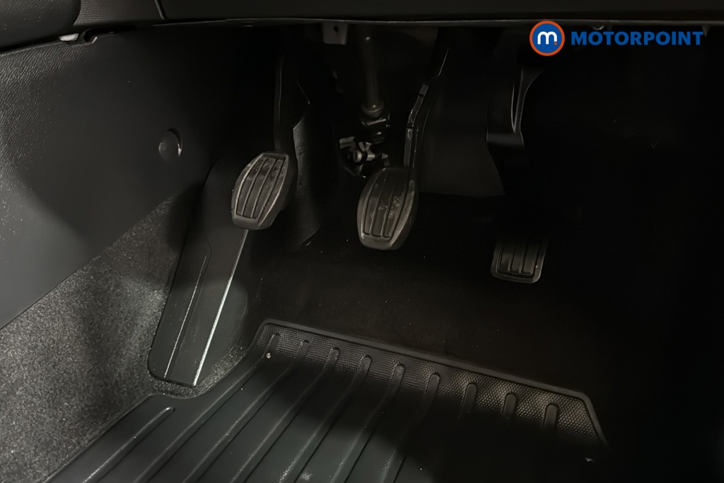 Peugeot 2008 Allure Manual Petrol SUV - Stock Number (1624948) - 24th supplementary image