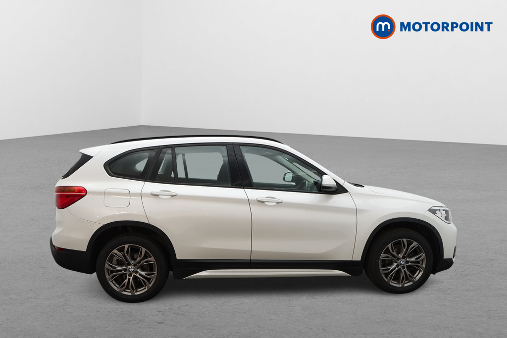 BMW X1 Sport Manual Petrol SUV - Stock Number (1633869) - Drivers side front corner