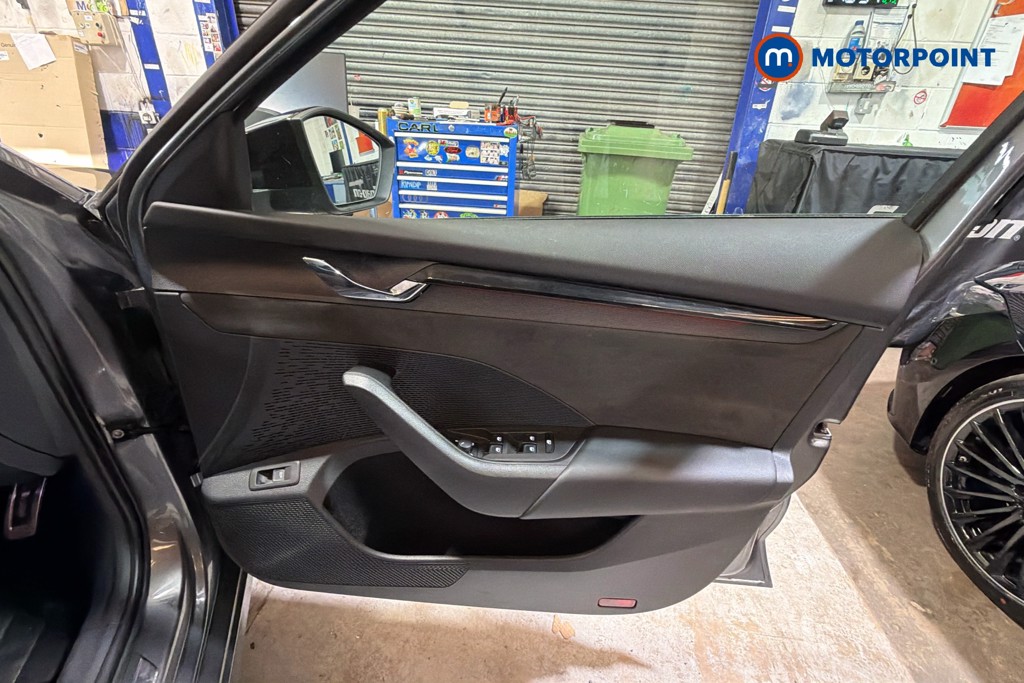 Skoda Octavia VRS Manual Petrol Estate - Stock Number (1634396) - 19th supplementary image