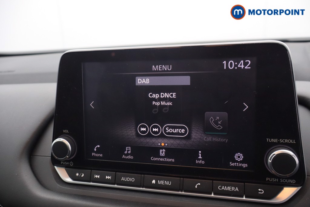 Nissan Qashqai Acenta Premium Automatic Petrol SUV - Stock Number (1635189) - 18th supplementary image