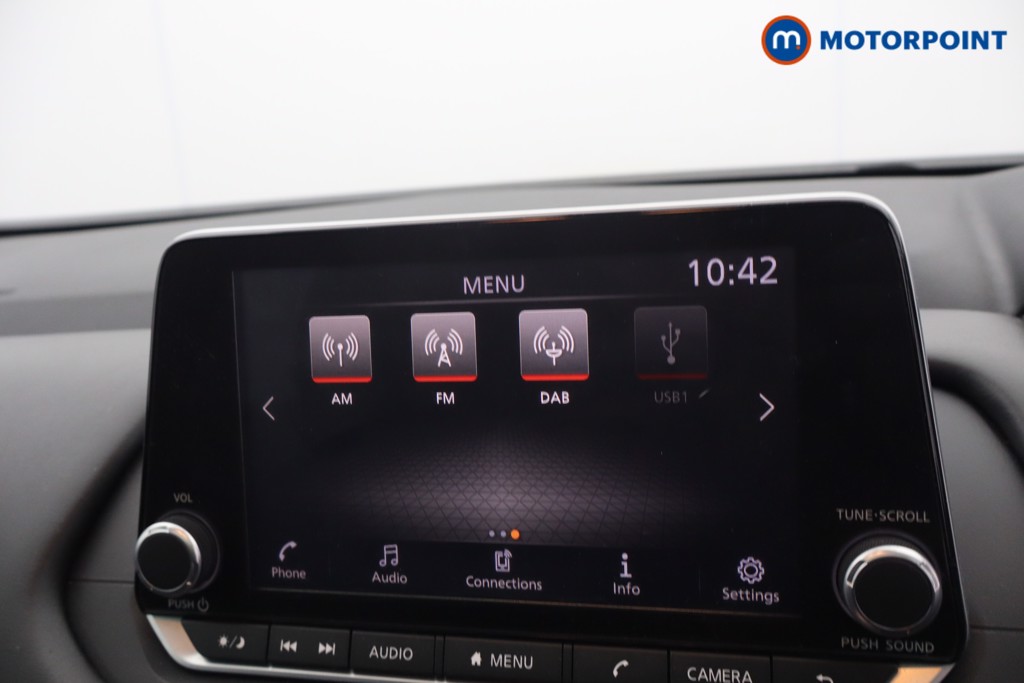 Nissan Qashqai Acenta Premium Automatic Petrol SUV - Stock Number (1635189) - 19th supplementary image