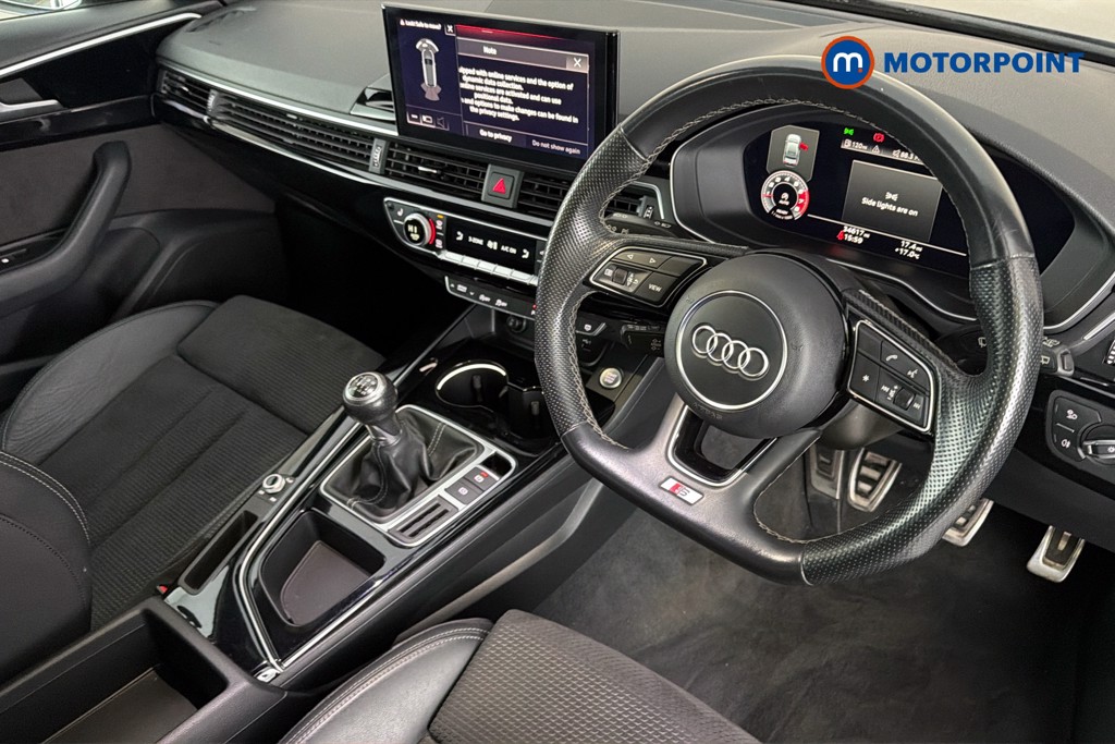 Audi A4 Black Edition Manual Petrol Estate - Stock Number (1644234) - 2nd supplementary image