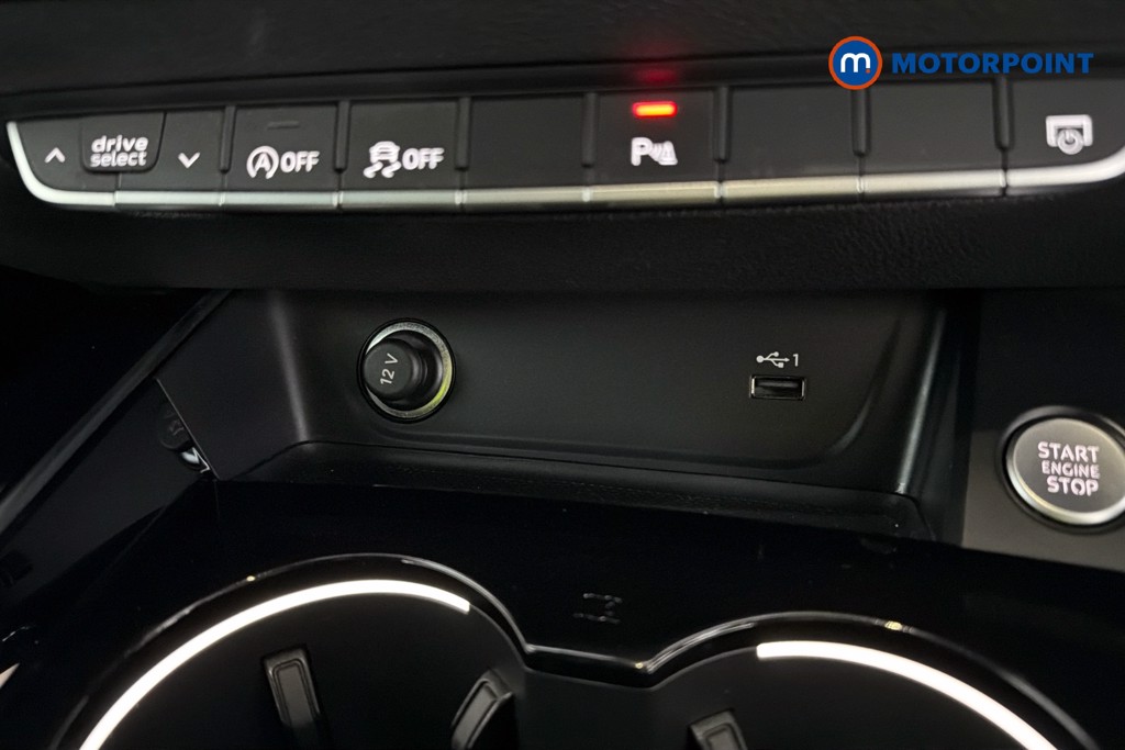 Audi A4 Black Edition Manual Petrol Estate - Stock Number (1644234) - 17th supplementary image