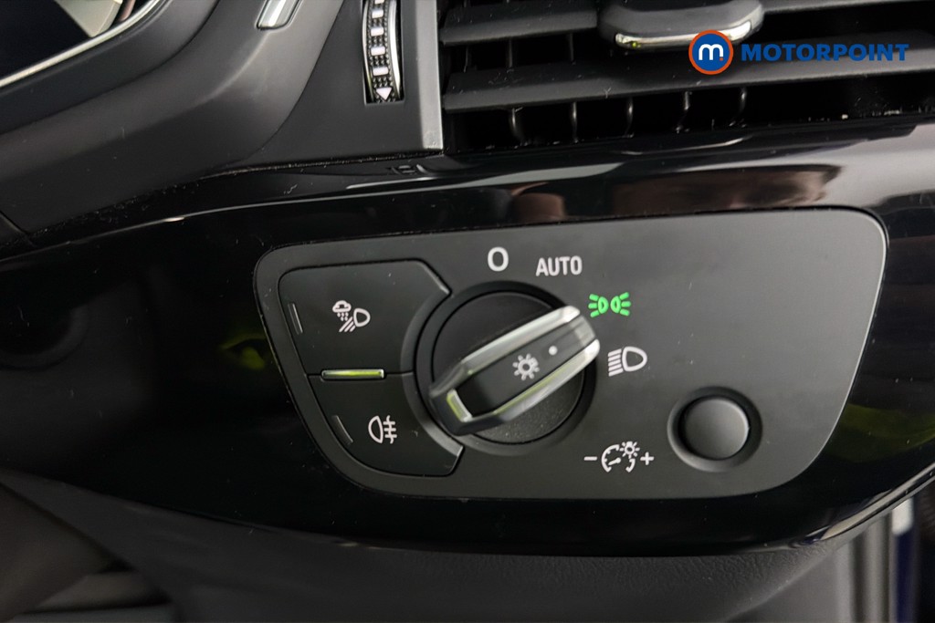 Audi A4 Black Edition Manual Petrol Estate - Stock Number (1644234) - 18th supplementary image