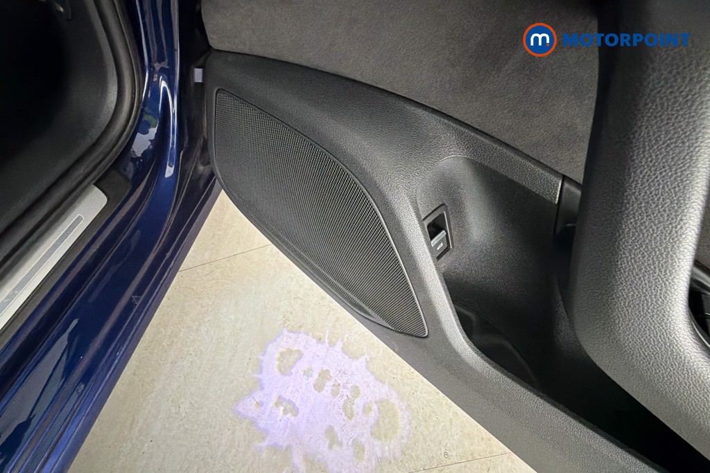 Audi A4 Black Edition Manual Petrol Estate - Stock Number (1644234) - 21st supplementary image