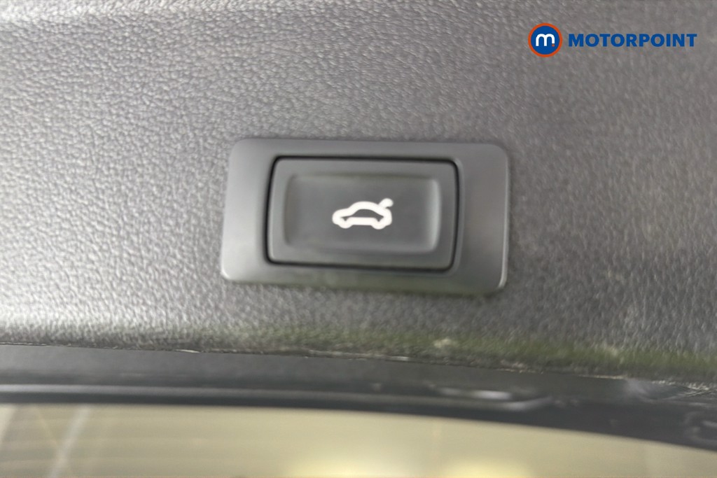 Audi A4 Black Edition Manual Petrol Estate - Stock Number (1644234) - 35th supplementary image