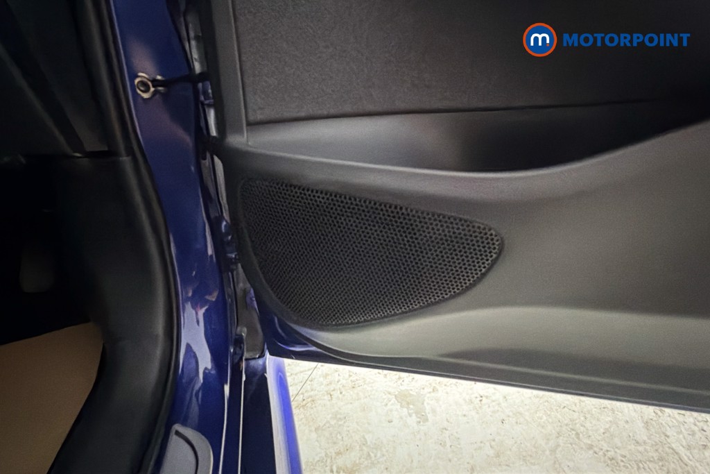Toyota Yaris Design Automatic Petrol-Electric Hybrid Hatchback - Stock Number (1644272) - 21st supplementary image