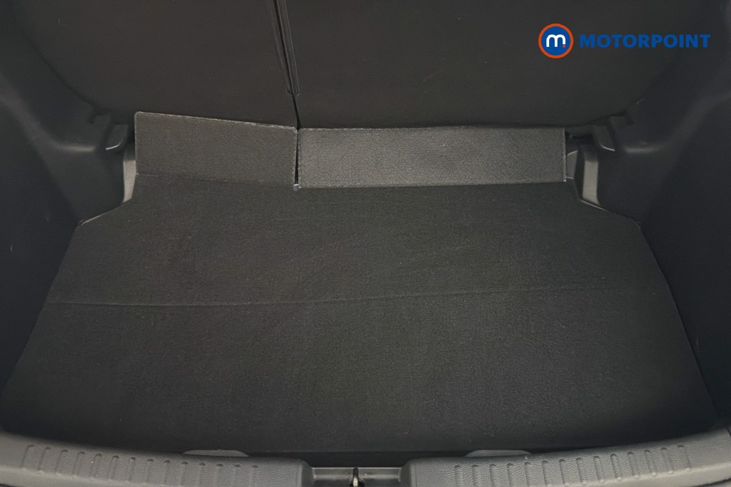 Toyota Yaris Design Automatic Petrol-Electric Hybrid Hatchback - Stock Number (1644272) - 33rd supplementary image