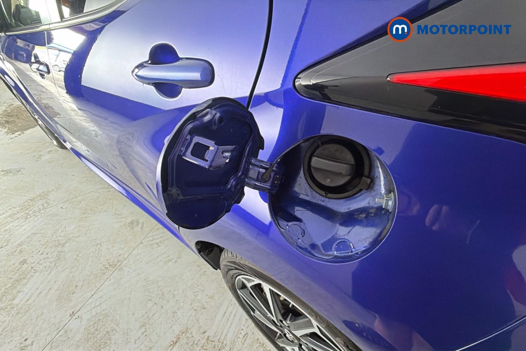 Toyota Yaris Design Automatic Petrol-Electric Hybrid Hatchback - Stock Number (1644272) - 41st supplementary image