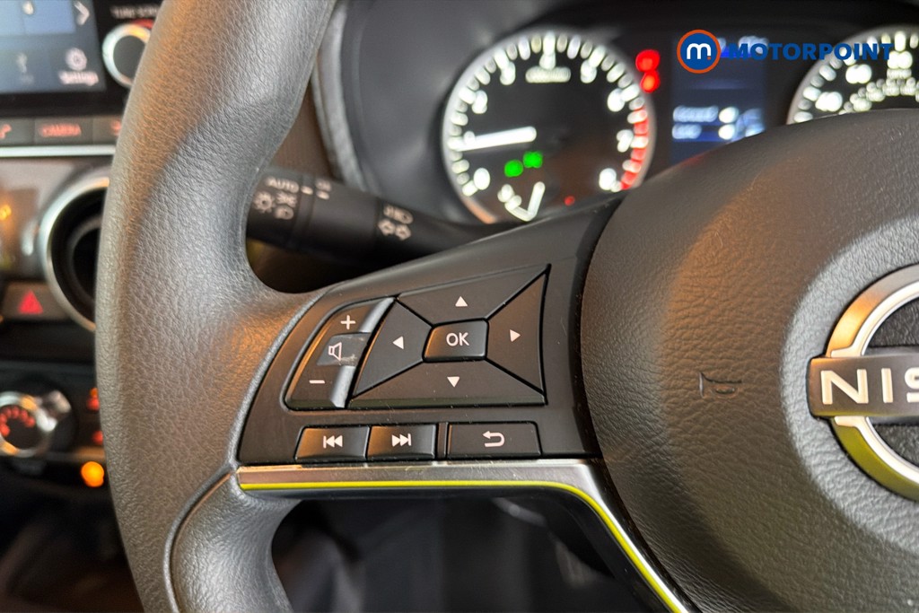 Nissan Juke Acenta Manual Petrol SUV - Stock Number (1644599) - 3rd supplementary image
