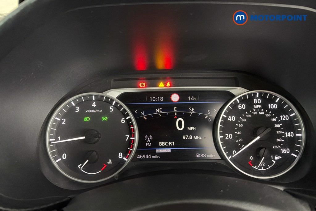 Nissan Juke N-Connecta Manual Petrol SUV - Stock Number (1644611) - 8th supplementary image