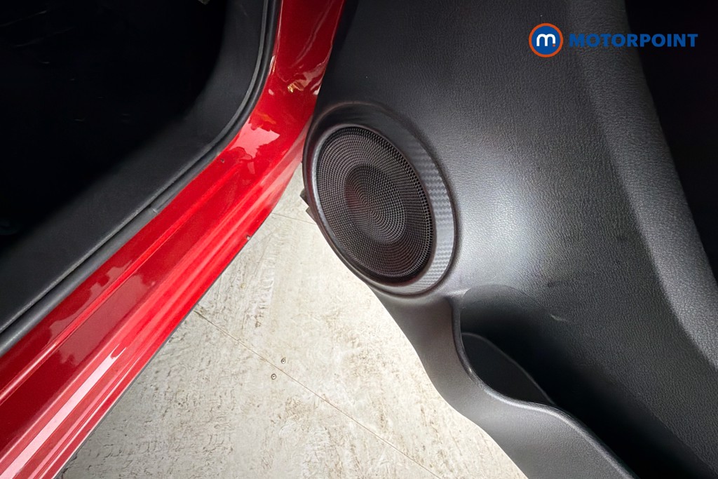 Nissan Juke N-Connecta Manual Petrol SUV - Stock Number (1644611) - 21st supplementary image