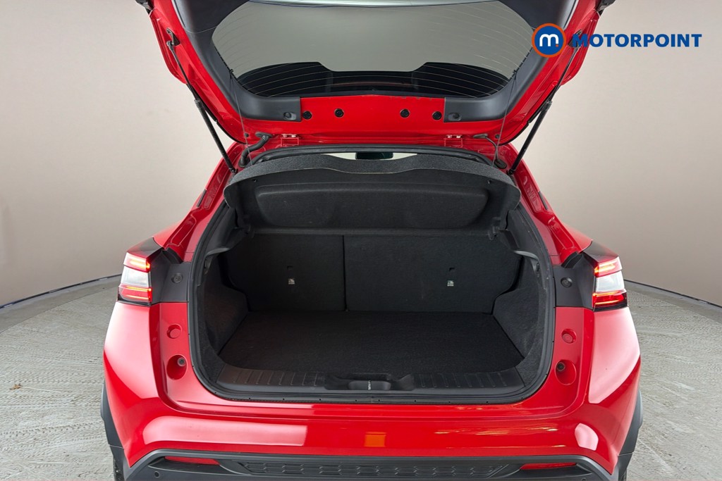 Nissan Juke N-Connecta Manual Petrol SUV - Stock Number (1644611) - 33rd supplementary image