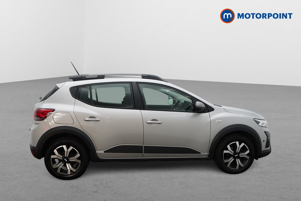 Dacia Sandero Stepway Journey Manual Petrol Hatchback - Stock Number (1645223) - Drivers side front corner