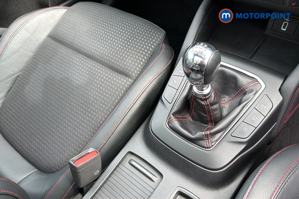 Ford Focus St-Line X Manual Petrol Hatchback - Stock Number (1646516) - 15th supplementary image