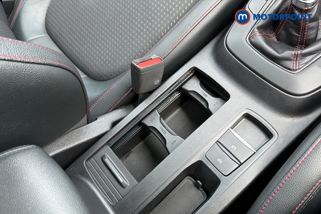 Ford Focus St-Line X Manual Petrol Hatchback - Stock Number (1646516) - 16th supplementary image
