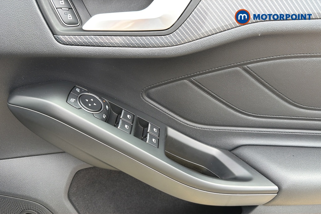 Ford Focus St-Line X Manual Petrol Hatchback - Stock Number (1646516) - 19th supplementary image
