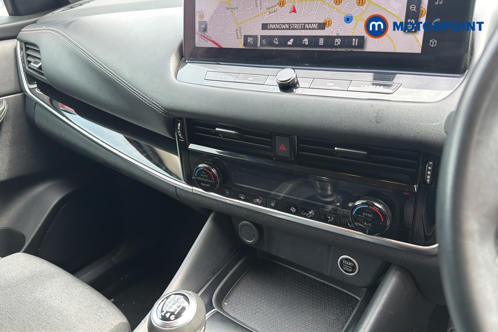 Nissan Qashqai N-Connecta Manual Petrol SUV - Stock Number (1646615) - 12th supplementary image