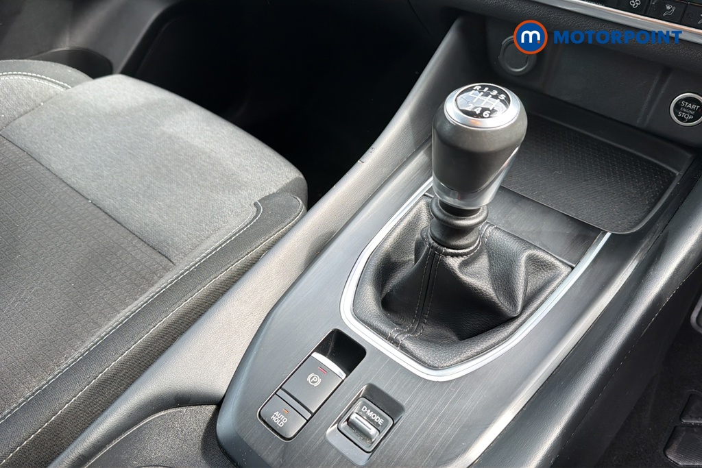 Nissan Qashqai N-Connecta Manual Petrol SUV - Stock Number (1646615) - 15th supplementary image