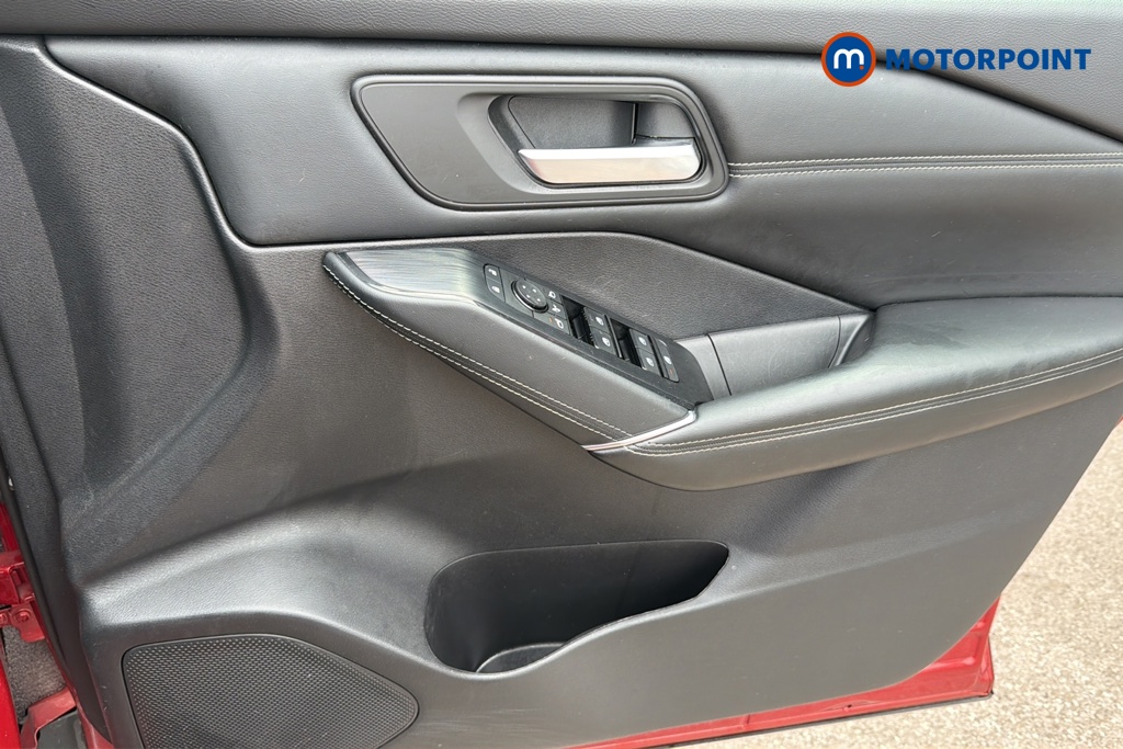 Nissan Qashqai N-Connecta Manual Petrol SUV - Stock Number (1646615) - 18th supplementary image