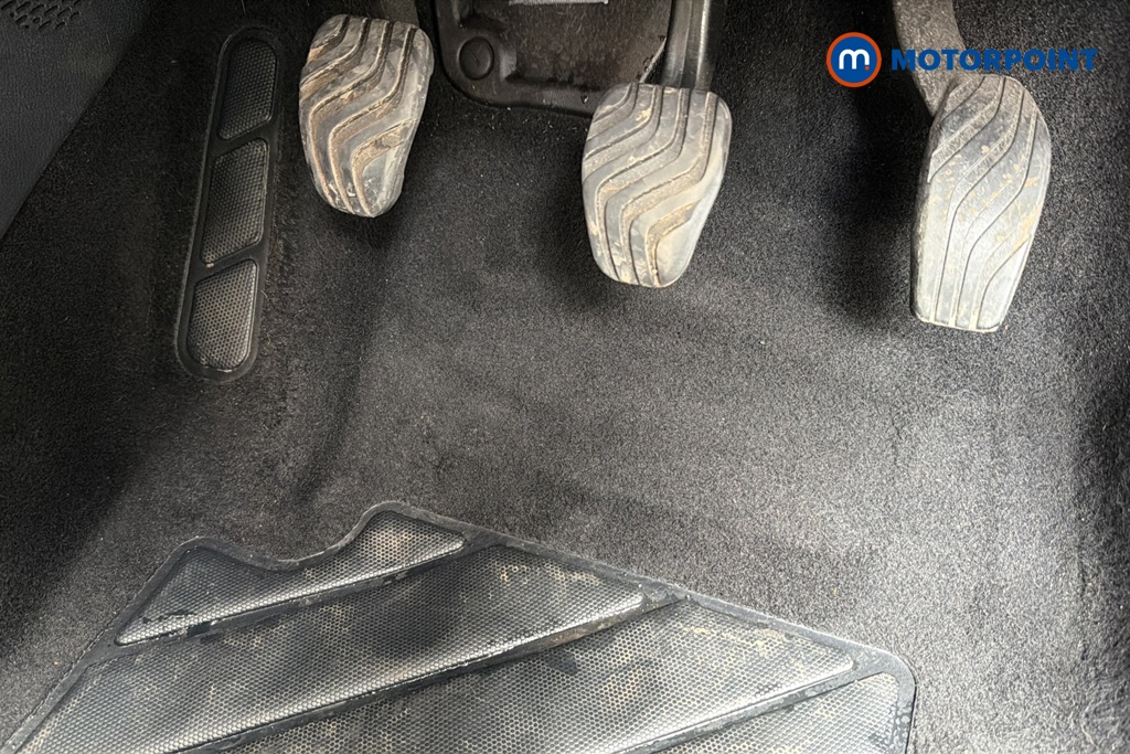 Nissan Qashqai N-Connecta Manual Petrol SUV - Stock Number (1646615) - 24th supplementary image