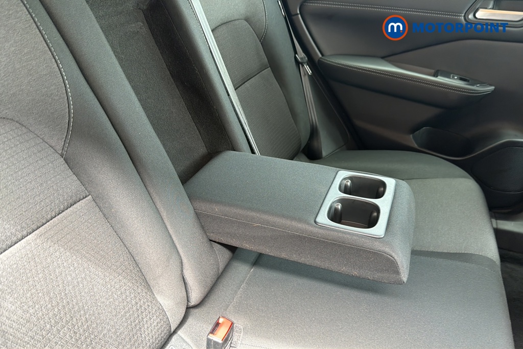 Nissan Qashqai N-Connecta Manual Petrol SUV - Stock Number (1646615) - 26th supplementary image
