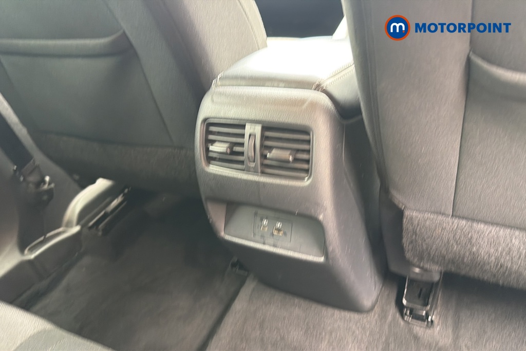 Nissan Qashqai N-Connecta Manual Petrol SUV - Stock Number (1646615) - 28th supplementary image