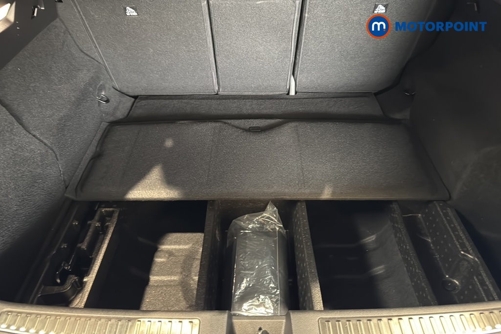 Renault Rafale Techno Esprit Alpine Automatic Petrol-Electric Hybrid SUV - Stock Number (1646931) - 33rd supplementary image