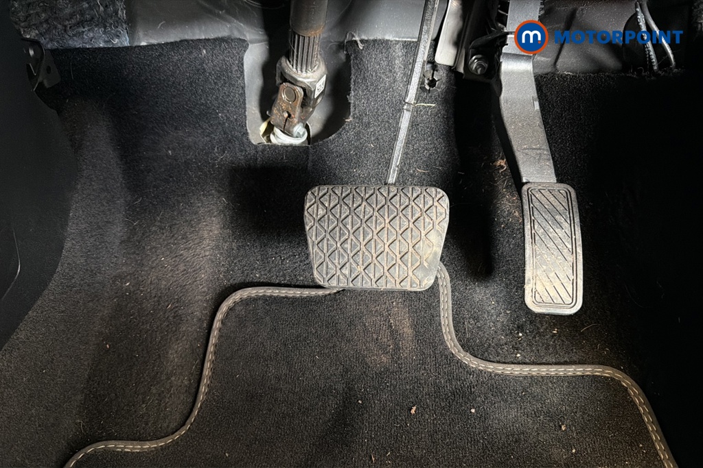 Ford Fiesta Titanium Automatic Petrol Hatchback - Stock Number (1647125) - 24th supplementary image