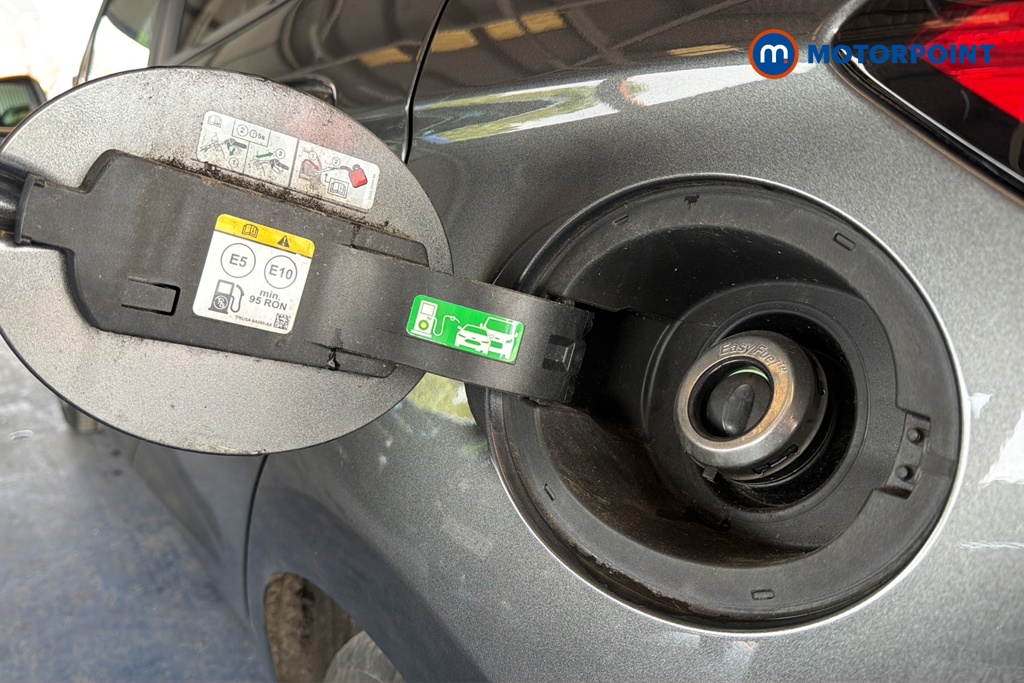 Ford Fiesta Titanium Automatic Petrol Hatchback - Stock Number (1647125) - 41st supplementary image