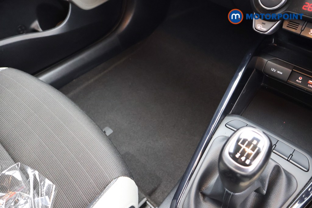 KIA Stonic 3 Manual Petrol SUV - Stock Number (1647477) - 12th supplementary image