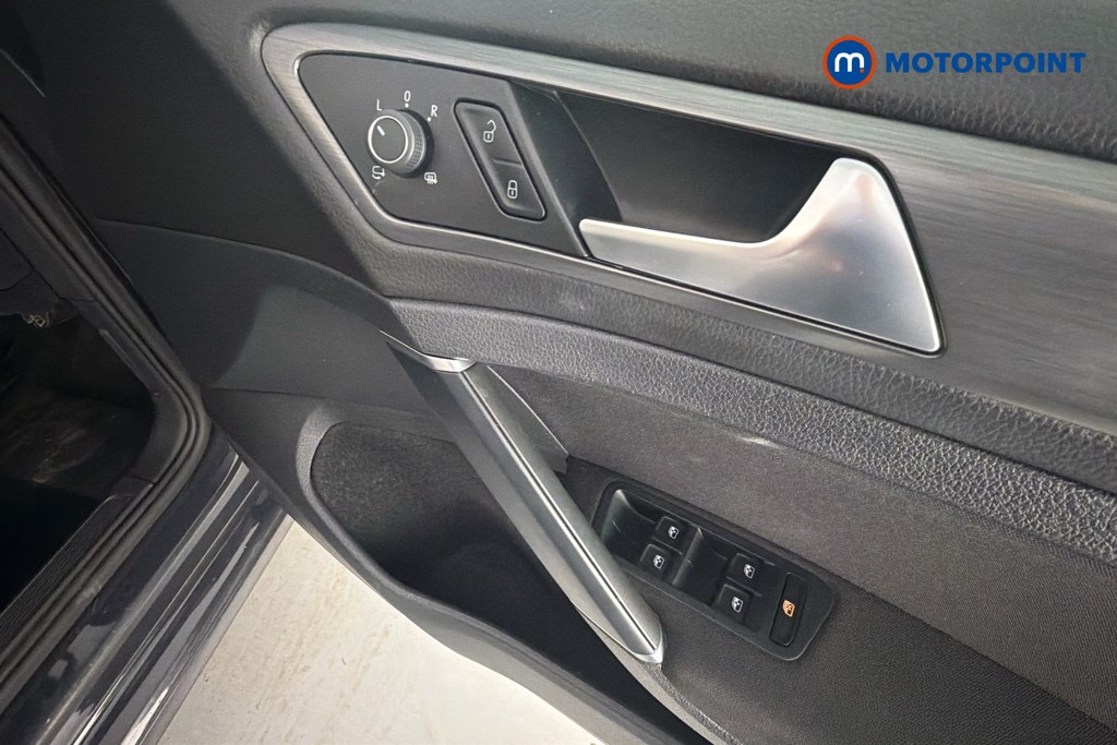 Volkswagen Golf Match Edition Manual Petrol Hatchback - Stock Number (1647605) - 19th supplementary image