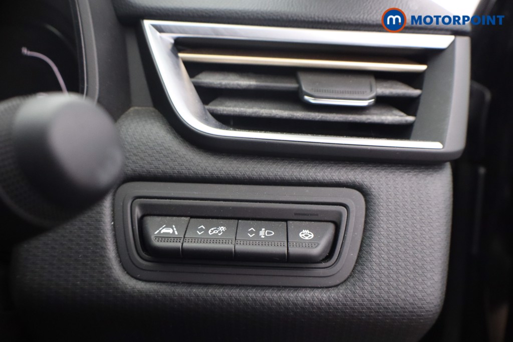 Renault Clio Lutecia Se Manual Petrol Hatchback - Stock Number (1648113) - 13th supplementary image