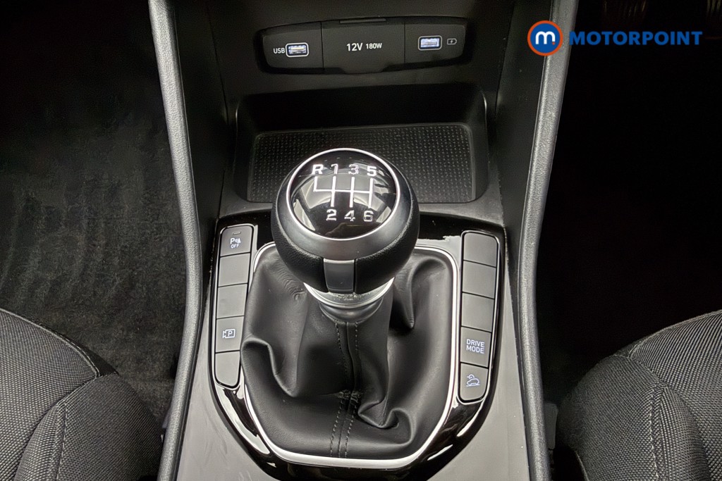 Hyundai Tucson Se Connect Manual Petrol SUV - Stock Number (1648756) - 7th supplementary image