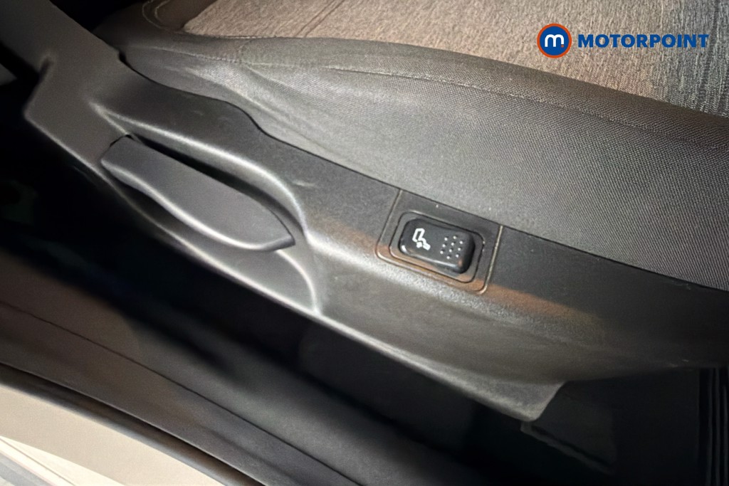 Fiat Tipo Cross 1.0 5Dr Manual Petrol Hatchback - Stock Number (1648989) - 25th supplementary image