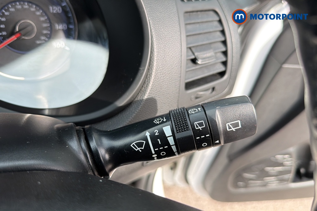 Hyundai Ix20 Premium Nav Automatic Petrol People Carrier - Stock Number (1649245) - 6th supplementary image