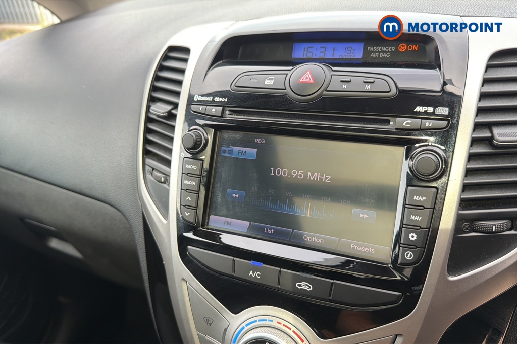 Hyundai Ix20 Premium Nav Automatic Petrol People Carrier - Stock Number (1649245) - 8th supplementary image