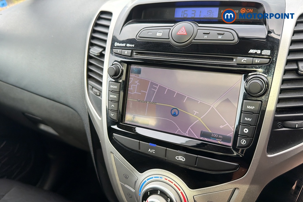 Hyundai Ix20 Premium Nav Automatic Petrol People Carrier - Stock Number (1649245) - 9th supplementary image